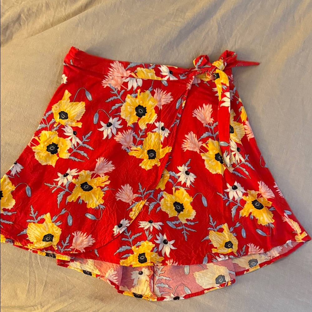 H&M Red Floral Mini Skirt